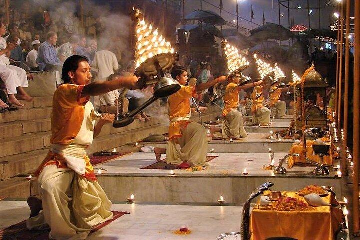 Divine Banaras Un viaje mágico de un día a Holy Varanasi con recogida incluida