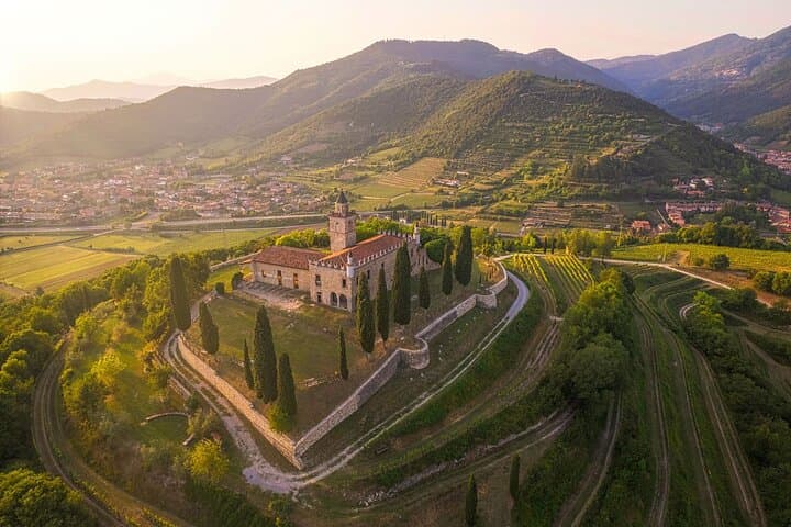 From Milan: Lake Iseo, Bergamo & Franciacorta Wine Tour