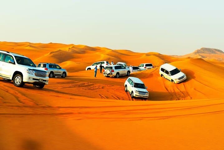 Private Evening Desert Safari with BBQ Dinner & Sand Boarding