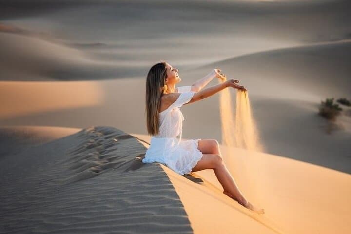 Private Evening Desert Safari with BBQ Dinner & Sand Boarding