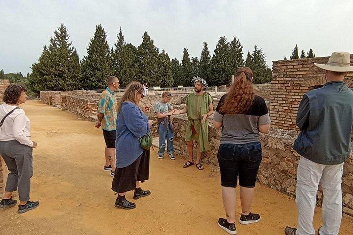イタリカでのローマ皇帝とのプライベート演劇旅行