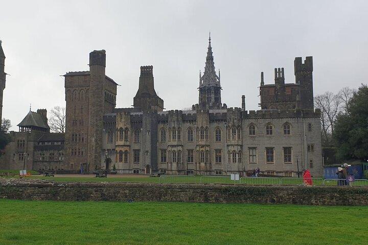 Die ultimative private Cardiff Tour mit einem Waliser Einheimischen