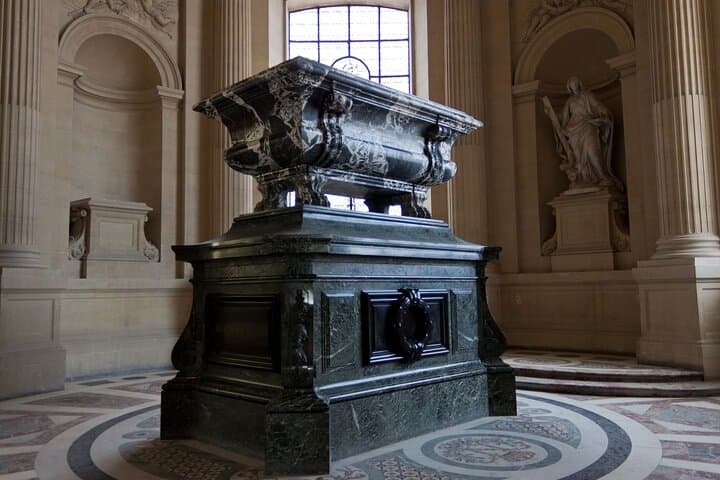 Paris Les Invalides Skip the Line Ticket & Audio Tour