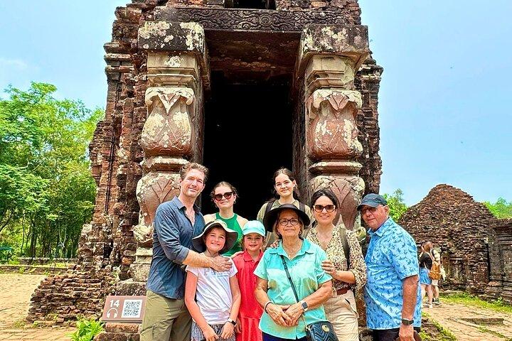 My Son Sanctuary Daily Ingroup Morning Tour från Da Nang/Hoi An