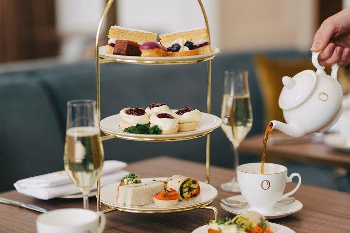 Visite privée: Royal High Tea aux jardins du palais de Kensington