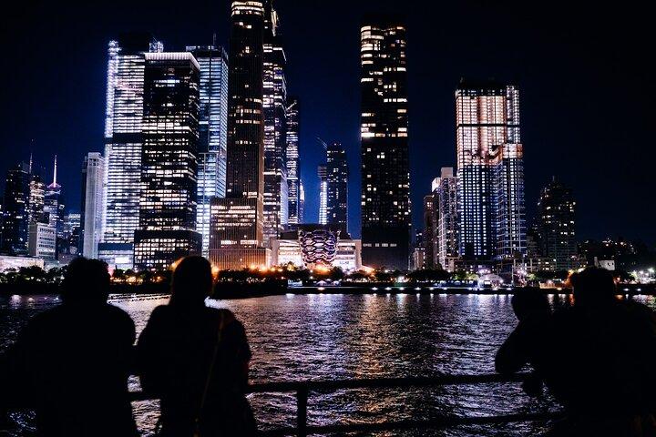 NYC Sip 'N Groove Cruise with DJ