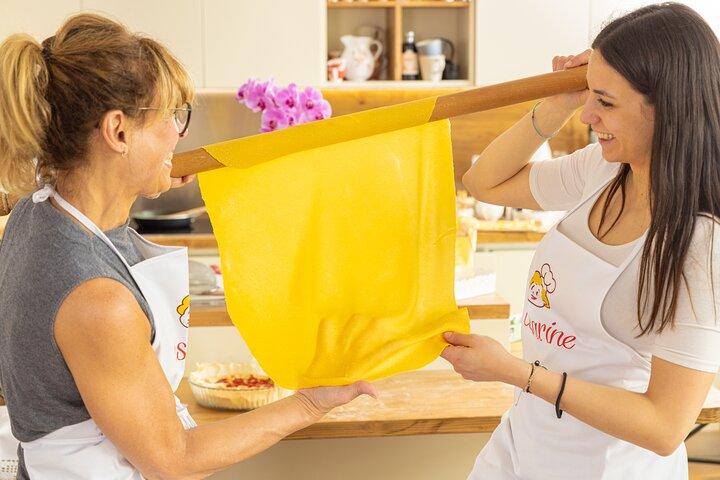 Veneza : Pasta & Tiramisu Private Class por Cesarine