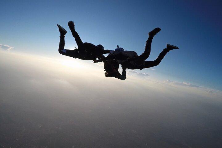 Pattaya Skydiving Experience af Explera DMC
