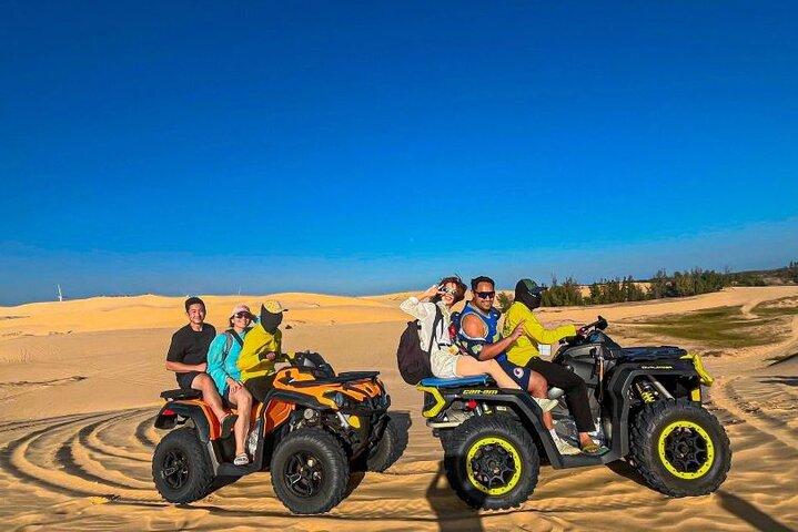 Tour in jeep delle dune di sabbia con amichevole guida inglese a Mui Ne