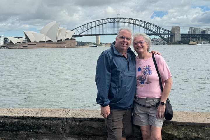 4Hr Sydney Tour including a Rocks Walking Tour & Bondi