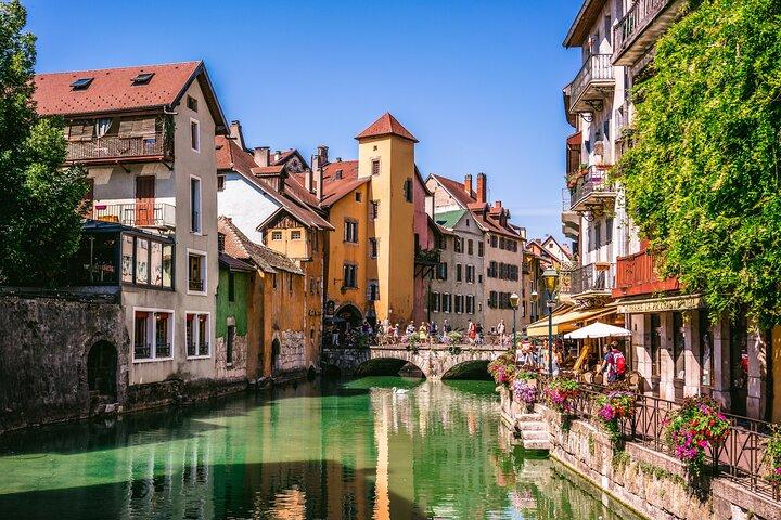 Geführte Tour durch Annecy + Fondue-Kreuzfahrt auf dem See ab Lyon