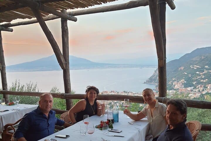 Pompeii and Cantina del Vesuvio Winery Private Tour