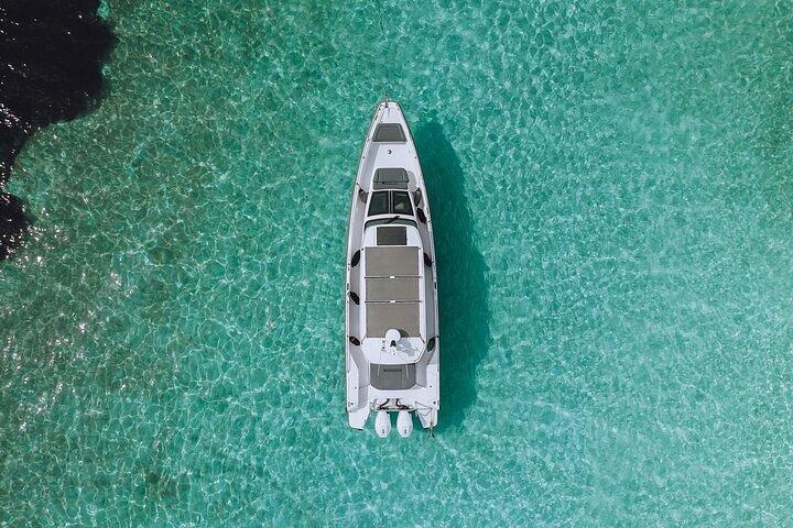 Private Bootstour Paros, Antiparos & Blaue Lagune - Halbtagesausflug