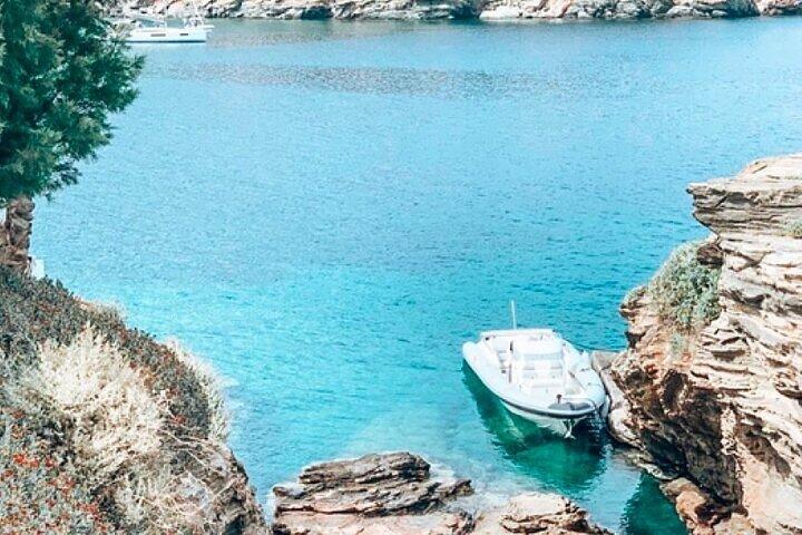 Private Bootstour Paros, Antiparos & Blaue Lagune - Halbtagesausflug