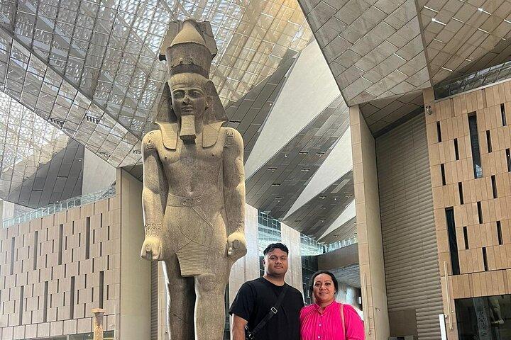 rundvandring Grand Egyptian Museum, King Tut Gallery, Solbåt