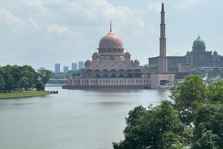 Putrajaya, Batu-grotterne og Kuala Lumpur-heldagsbyrundvisning