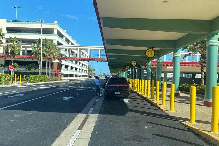 MCOオーランド空港からココアポートカナベラルまでの交通手段
