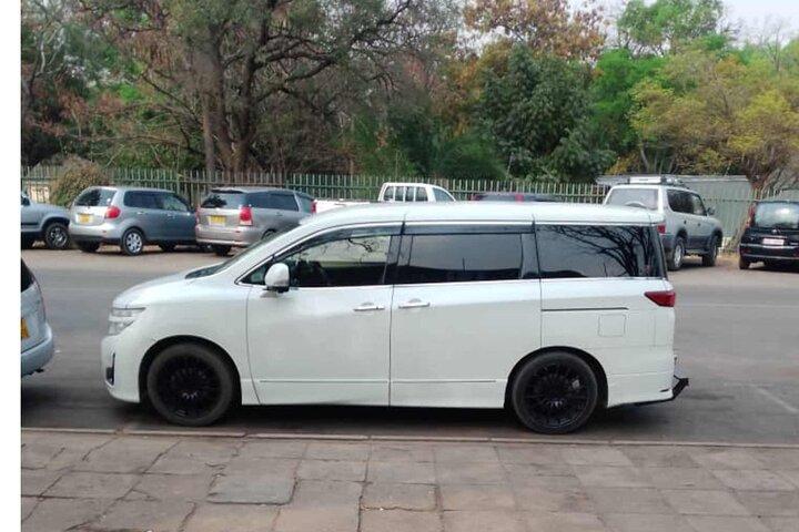 Transferência de Aeroporto – AC Minivan, Skip the Wait