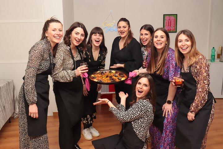 Paella Workshop met Bodemloze Sangria in het Centrum van Madrid