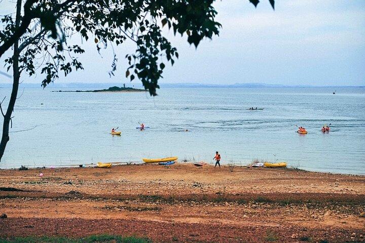 Ma Da Forest Trekking e Tri An Lake Paddleboarding Day Trip