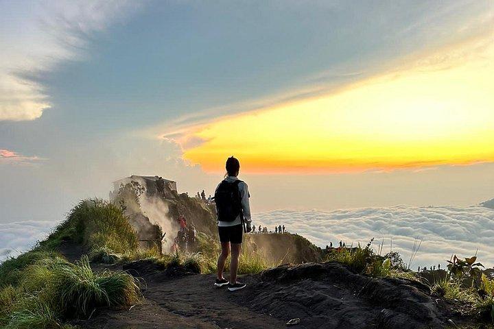 Mount Batur Sunrise Hike – Ortskundiger Reiseleiter & Hot Spring Experience