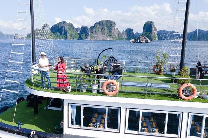 Halong Bay Tagestour 4 Stunden Kreuzfahrt ab Hanoi