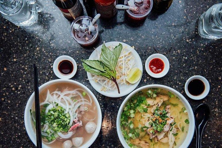 Combo Street Food & Sightseeing By Scooter | Saigon Adventure