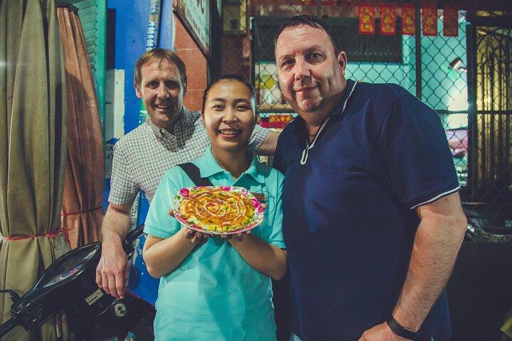 Combo Street Food & Sightseeing By Scooter | Saigon Adventure