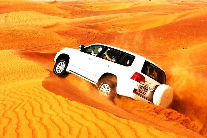 VIP Dubai Desert Safari – Luxus 4x4 Dune Bashing & 5 - Star Camp