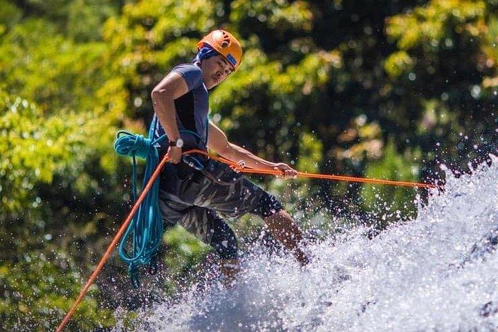 Attività di canyoning di un'intera giornata a Da Lat con pranzo