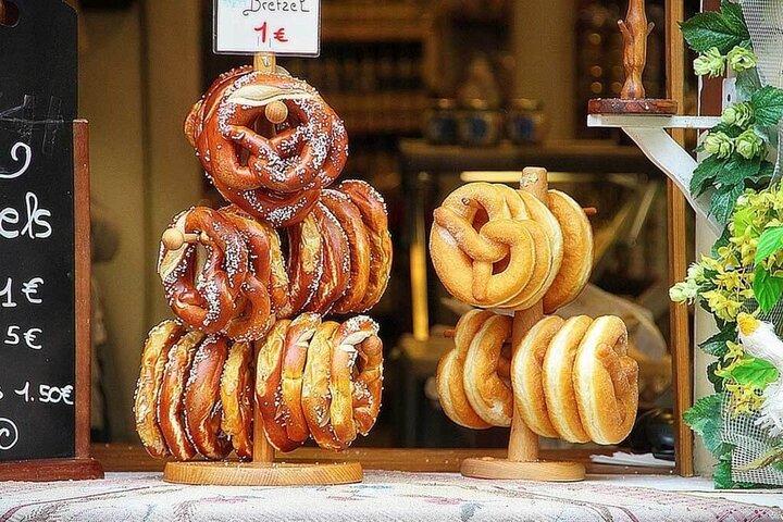 Recorrido gastronómico a pie por las calles de Estrasburgo con guía local
