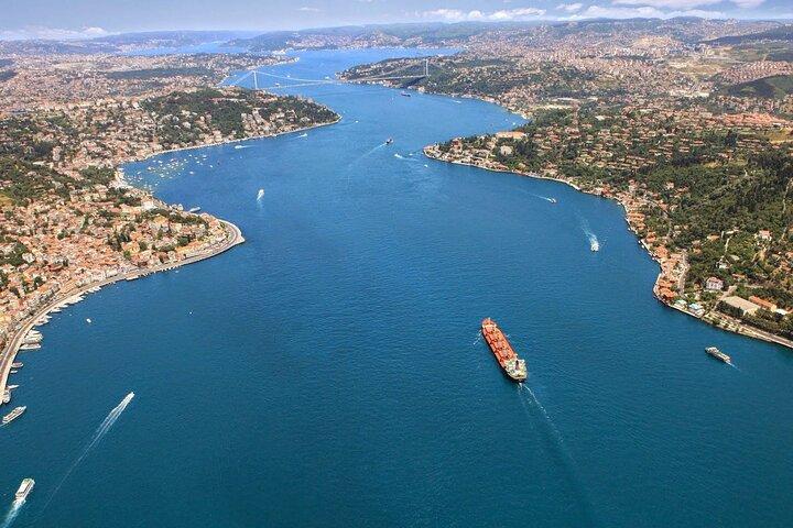 Private Cruise on Bosphorus - Food Tasting Tour