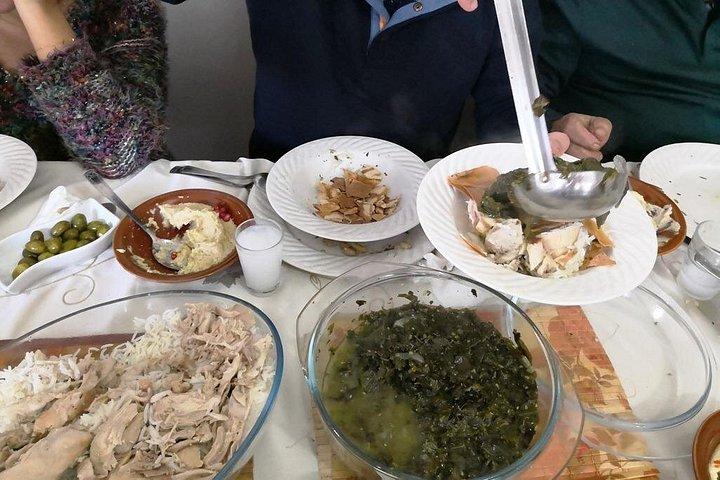 ベイルートのタニアの家族との本物のレバノン料理教室と食事