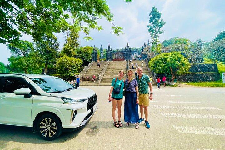 Tour da cidade de Hue com motorista - personalizado seu próprio itinerário