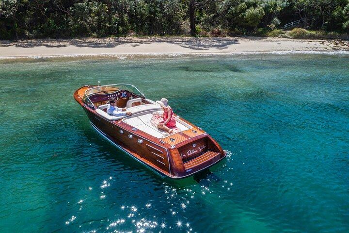 ニューサウスウェールズ州の豪華なイタリア製木製スピードボートクルーズ
