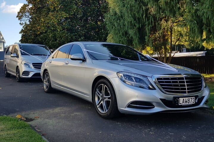 Private Luxury Sedan Transfer Auckland Airport To Auckland Hotel