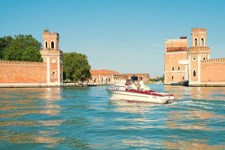Privat krydstogt: Sunset Cocktail på Venice Lagoon