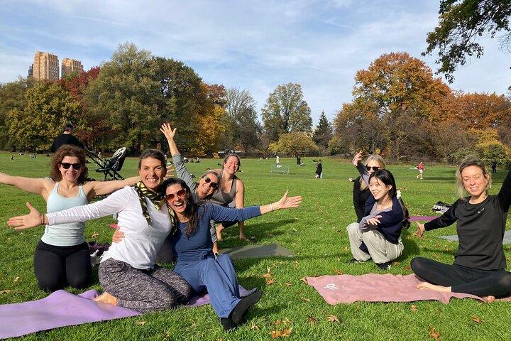 1 Hour Group Yoga Class in Central Park