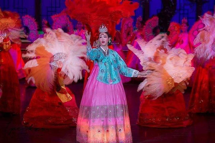 コロシアム キャバレー ショー パタヤ、チケットと送迎