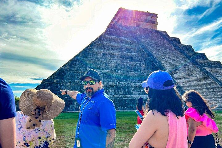 Tour privado a Chichén Itzá, Valladolid y cenote con almuerzo buffet