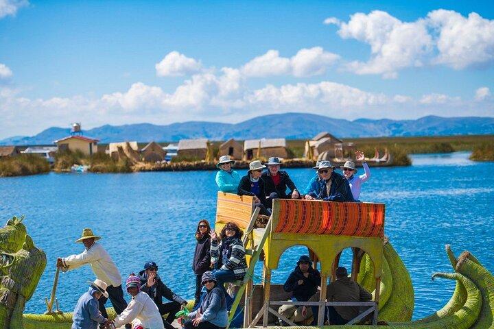 Tour di un giorno delle Isole Uros e Taquile del Lago Titicaca