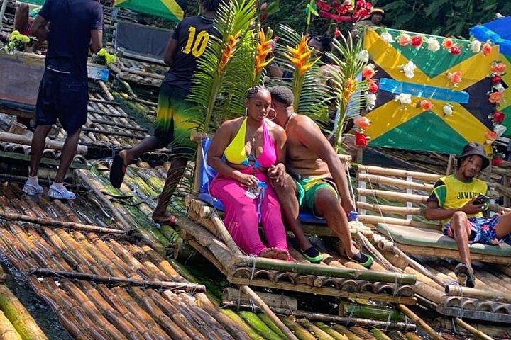 Bamboo Rafting Adventure i Ocho Rios