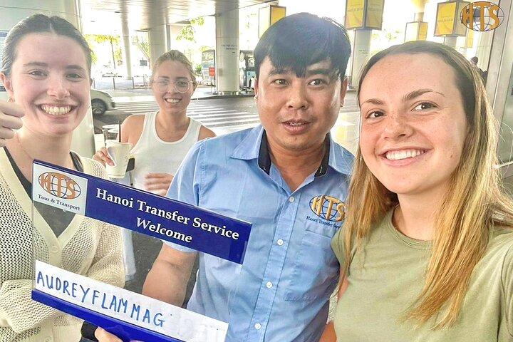 Private transfer between Hanoi Airport (HAN) and Hanoi Old Quarter