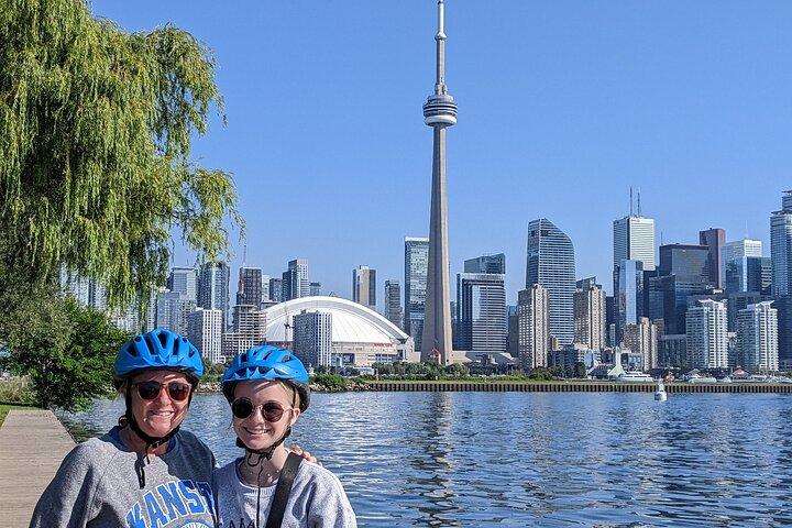 Excursão matinal de bicicleta pelas ilhas de Toronto
