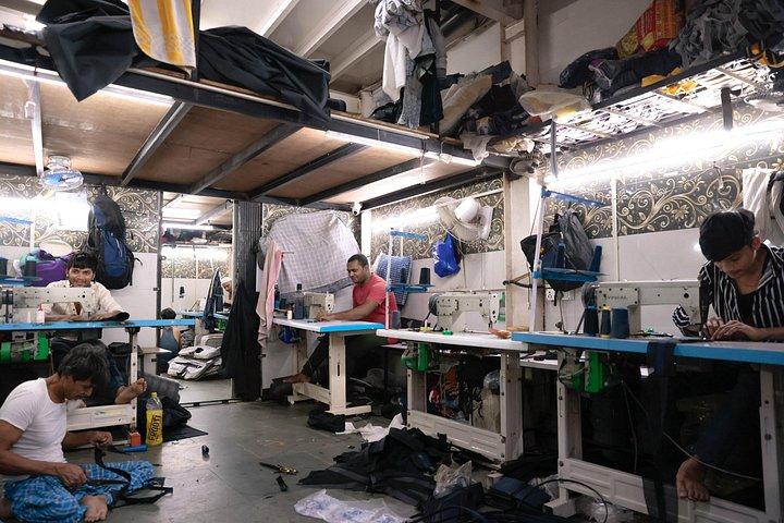 ムンバイのダラビ スラム街ツアー (コンボ パッケージと送迎付き)