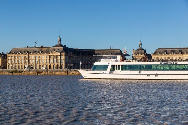 Becommentarieerde cruise Bordeaux langs het water