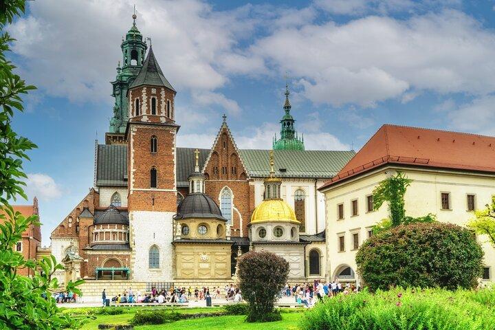 Spring køen over Wawel Castle Chambers Small Group Tour