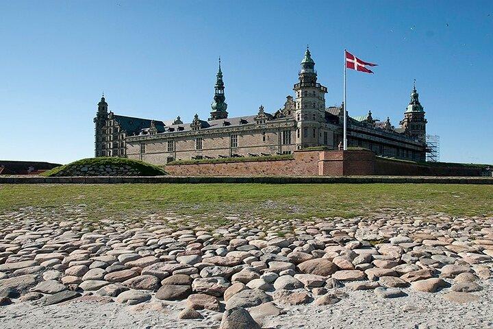 Aventure en vélo électrique au château de Kronborg