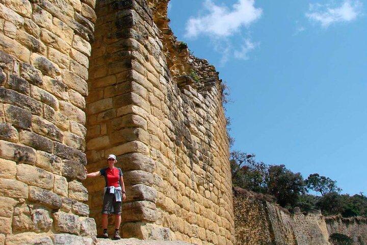 Chachapoyas : Kuelap Archaeological Site - Guided English/スペイン語