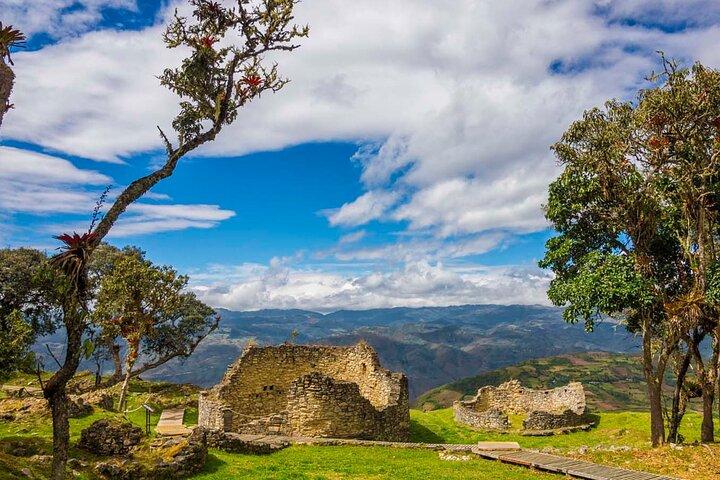 Chachapoyas : Kuelap Archaeological Site - Guided English/スペイン語